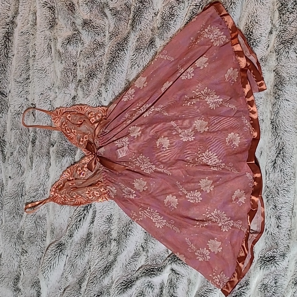 Women's lingerie top